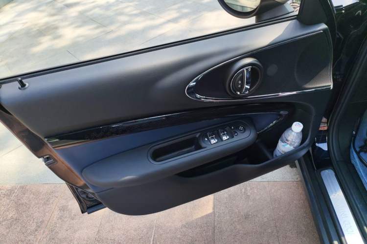 Used MINI Clubman 2023 Revised 2.0T COOPER S Connoisseur Left Front Door Interior