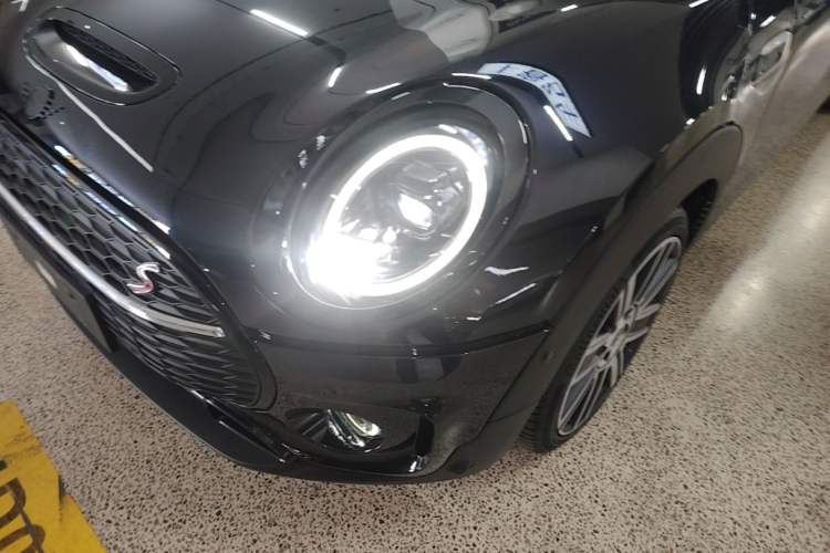 Used MINI Clubman 2023 2.0T COOPER S Connoisseur Left Front Headlight