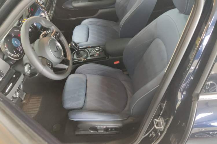 Used MINI Clubman 2023 1.5T COOPER Connoisseur Left Front Seat