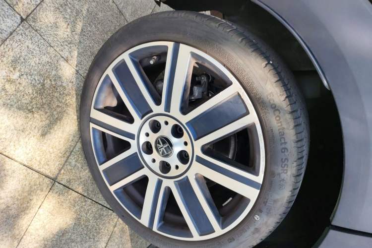 Used MINI Clubman 2023 Revised 2.0T COOPER S Connoisseur Right Rear Wheel Hub