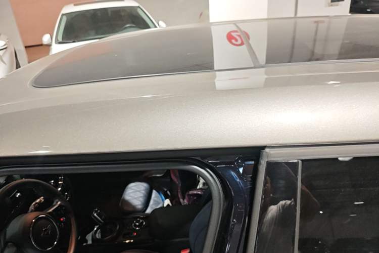 Used MINI Clubman 2023 Refresh 1.5T COOPER Connoisseur Roof