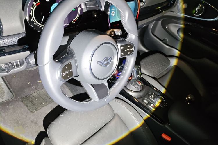 Used MINI Clubman 2023 1.5T COOPER Connoisseur Steering Wheel