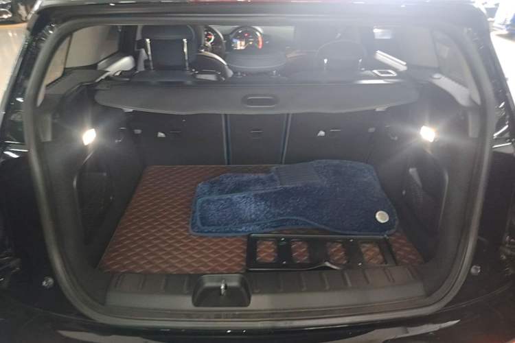 Used MINI Clubman 2023 2.0T COOPER S Connoisseur Trunk