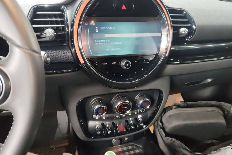 Used MINI Clubman 2023 1.5T COOPER Connoisseur Audio And AC Panel