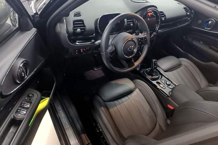 Used MINI Clubman 2023 Revised 2.0T COOPER S Connoisseur Driver Seat