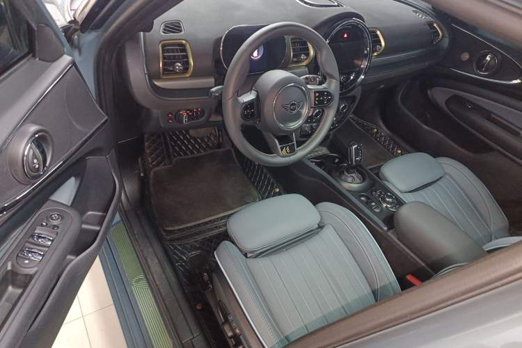 Used MINI Clubman 2023 2.0T COOPER S Free Spirit Special Edition Driver Seat