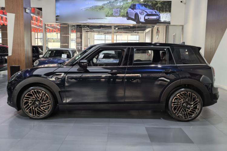 Used MINI Clubman 2023 Final Edition The Last Gentleman Commemorative Edition Exterior 2