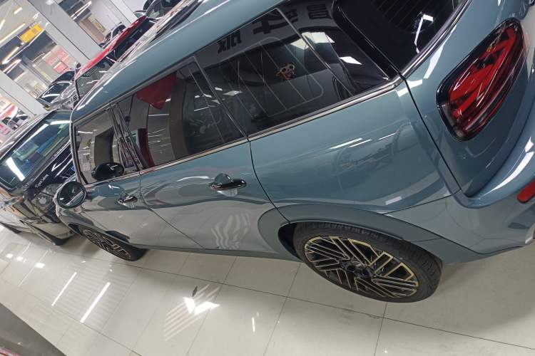 Used MINI Clubman 2023 2.0T COOPER S Free Spirit Special Edition Exterior 3