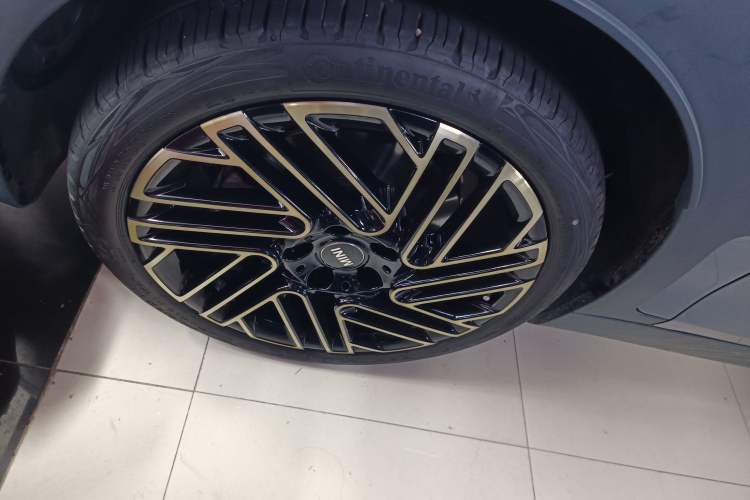 Used MINI Clubman 2023 2.0T COOPER S Free Spirit Special Edition Exterior 7