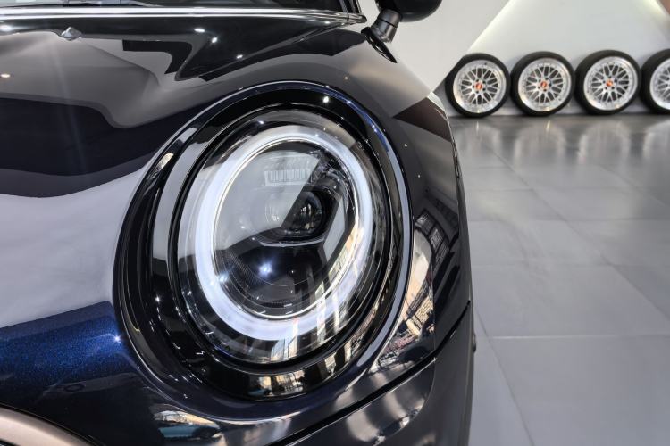 Used MINI Clubman 2023 Final Edition The Last Gentleman Commemorative Edition Exterior 8