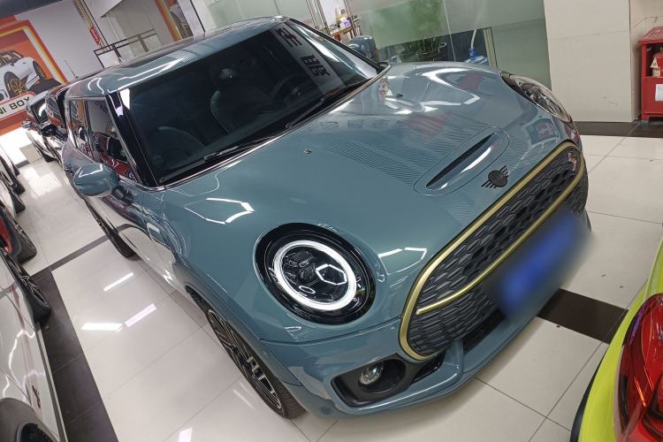 Used MINI Clubman 2023 2.0T COOPER S Free Spirit Special Edition Front Right 45 Deg