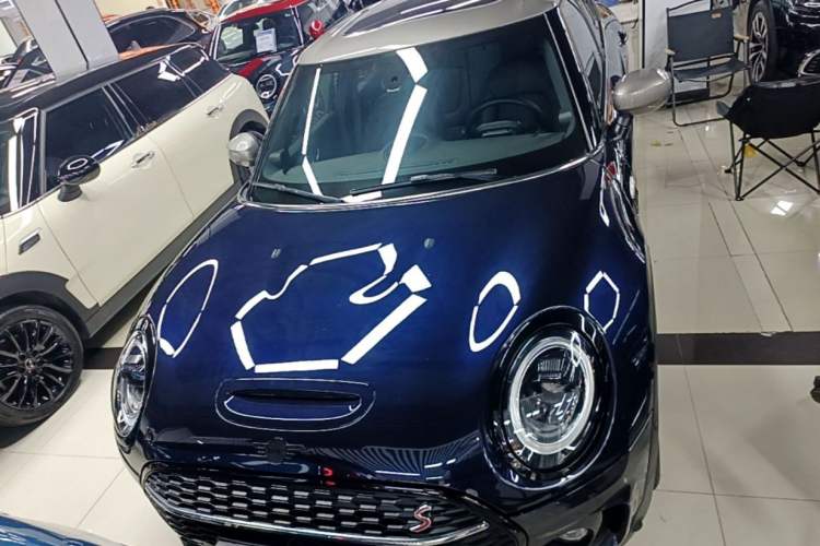 Used MINI Clubman 2023 Revised 2.0T COOPER S Connoisseur Front