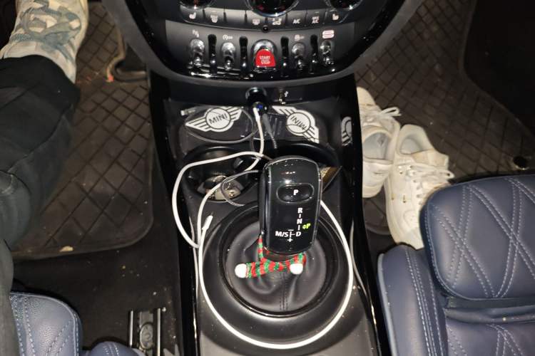 Used MINI Clubman 2023 Refresh 1.5T COOPER Connoisseur Gear Lever