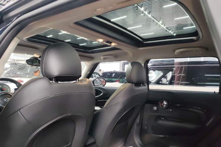 Used MINI Clubman 2023 1.5T COOPER Connoisseur Headliner