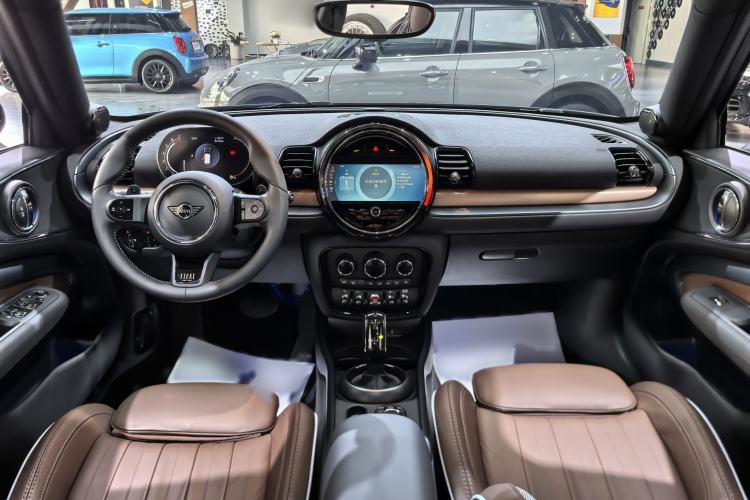Used MINI Clubman 2023 Final Edition The Last Gentleman Commemorative Edition Interior 2