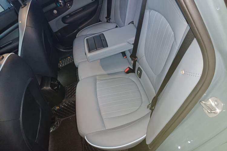 Used MINI Clubman 2023 2.0T COOPER S Free Spirit Special Edition Interior 4