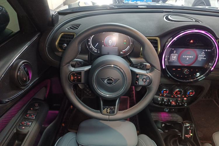 Used MINI Clubman 2023 2.0T COOPER S Free Spirit Special Edition Steering Wheel