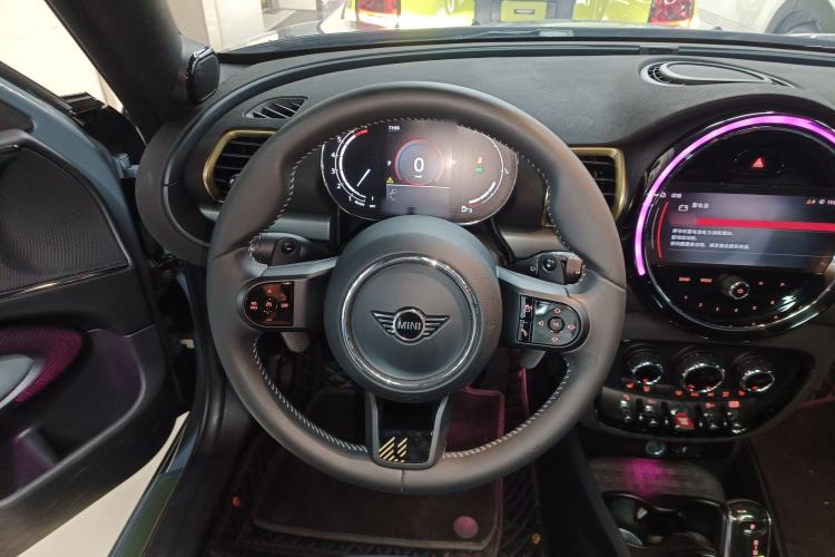 Used MINI Clubman 2023 2.0T COOPER S Free Spirit Special Edition Steering Wheel