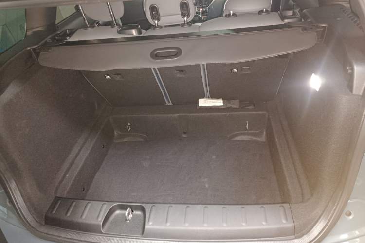 Used MINI Clubman 2023 2.0T COOPER S Free Spirit Special Edition Trunk