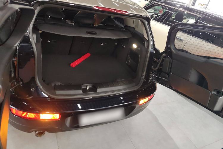 Used MINI Clubman 2023 1.5T COOPER Connoisseur Trunk