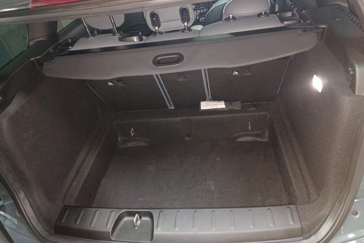Used MINI Clubman 2023 2.0T COOPER S Free Spirit Special Edition Trunk