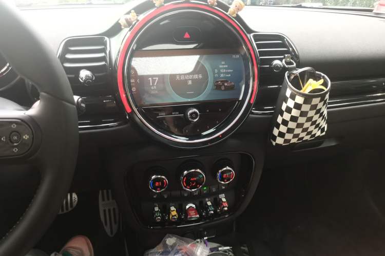 Used MINI Clubman 2023 Refresh 1.5T COOPER Connoisseur Audio And AC Panel