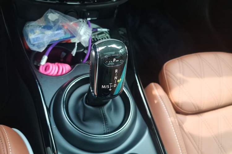 Used MINI Clubman 2023 Refresh 1.5T COOPER Connoisseur Gear Lever