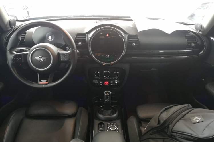 Used MINI Clubman 2023 2.0T COOPER S Limited Edition Arc Center Console