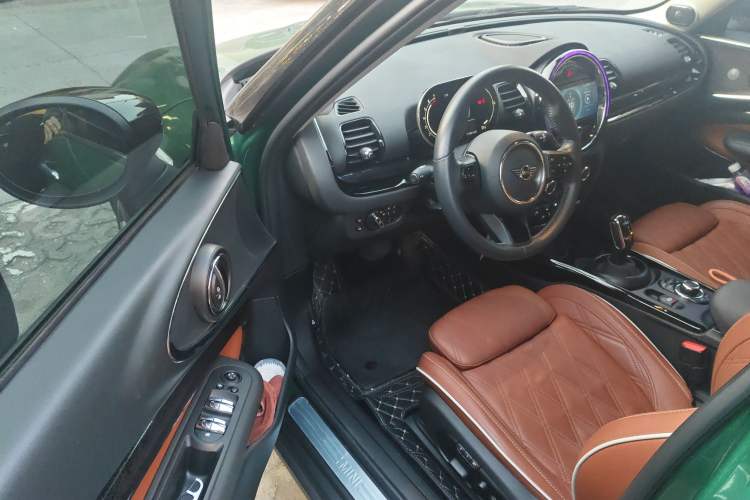 Used MINI Clubman 2023 Refresh 1.5T COOPER Connoisseur Driver Seat