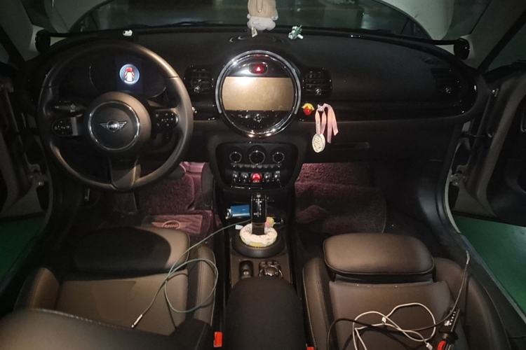 Used MINI Clubman 2023 Updated 1.5T COOPER Classic Edition Center Console