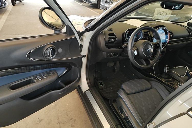 Used MINI Clubman 2023 1.5T COOPER Connoisseur Driver Seat