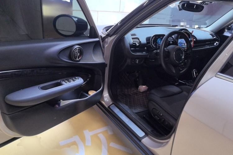 Used MINI Clubman 2023 Updated 1.5T COOPER Classic Edition Driver Seat