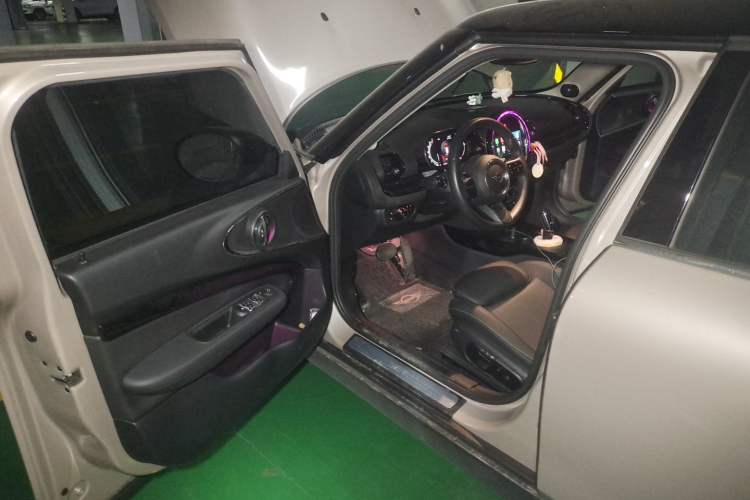 Used MINI Clubman 2023 Updated 1.5T COOPER Classic Edition Driver Seat
