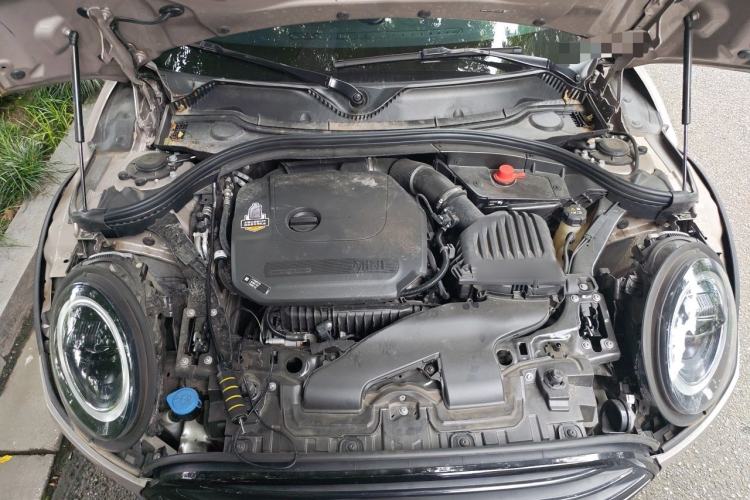 Used MINI Clubman 2023 1.5T COOPER Connoisseur Engine Bay