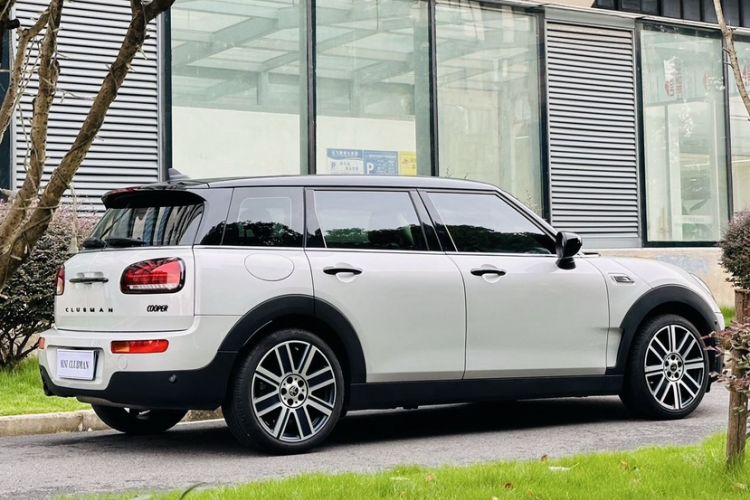 Used MINI Clubman 2023 1.5T COOPER Connoisseur Exterior 3