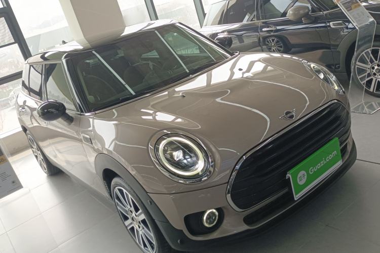 Used MINI Clubman 2023 Refresh 1.5T COOPER Connoisseur Front Right 45 Deg
