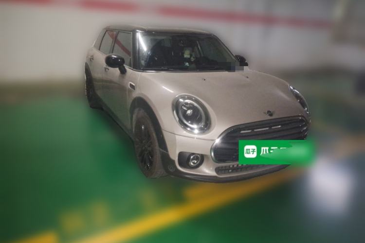 Used MINI Clubman 2023 Updated 1.5T COOPER Classic Edition Front Right 45 Deg