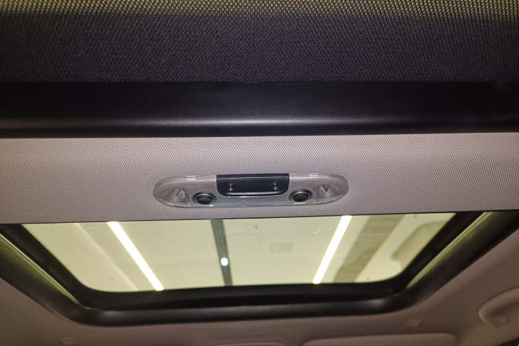 Used MINI Clubman 2023 Refresh 1.5T COOPER Connoisseur Headliner