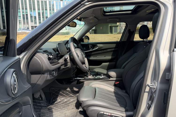Used MINI Clubman 2023 Refresh 1.5T COOPER Connoisseur Interior 11