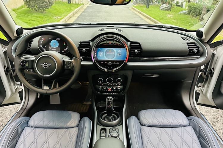 Used MINI Clubman 2023 1.5T COOPER Connoisseur Interior 2