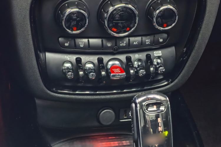 Used MINI Clubman 2023 Refresh 1.5T COOPER Connoisseur Interior 3