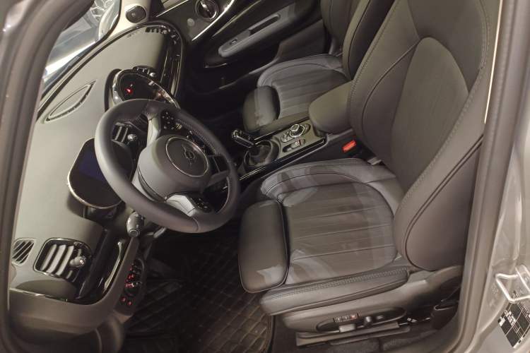 Used MINI Clubman 2023 Refresh 1.5T COOPER Connoisseur Left Front Seat