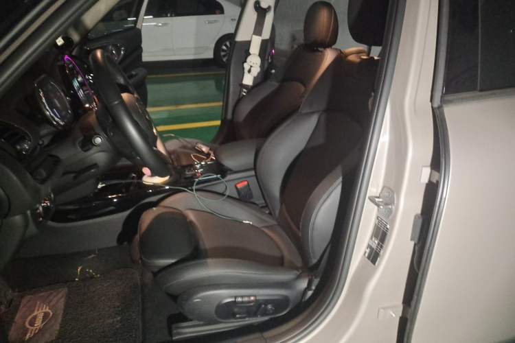 Used MINI Clubman 2023 Updated 1.5T COOPER Classic Edition Left Front Seat