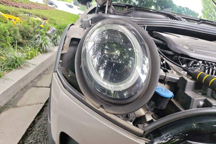 Used MINI Clubman 2023 1.5T COOPER Connoisseur Right Front Headlight