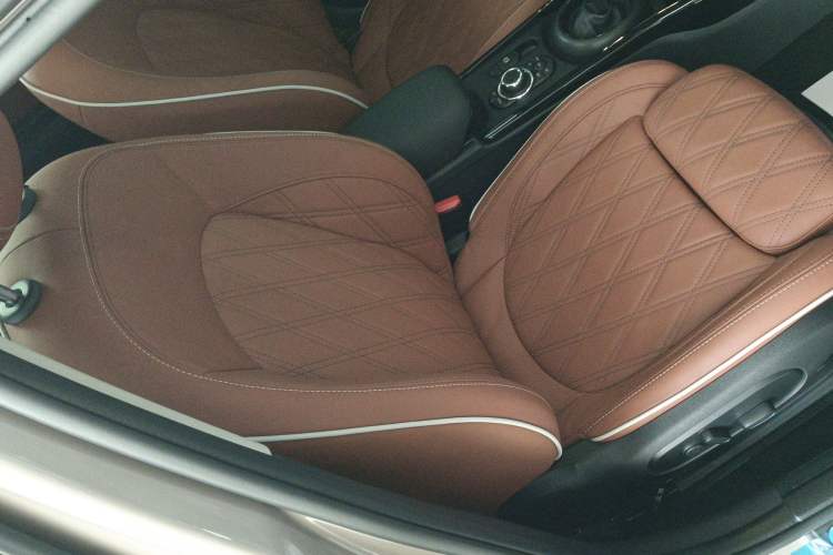 Used MINI Clubman 2023 Refresh 1.5T COOPER Connoisseur Right Front Seat