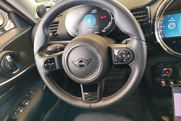 Used MINI Clubman 2023 1.5T COOPER Connoisseur Steering Wheel