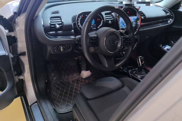 Used MINI Clubman 2023 Updated 1.5T COOPER Classic Edition Steering Wheel