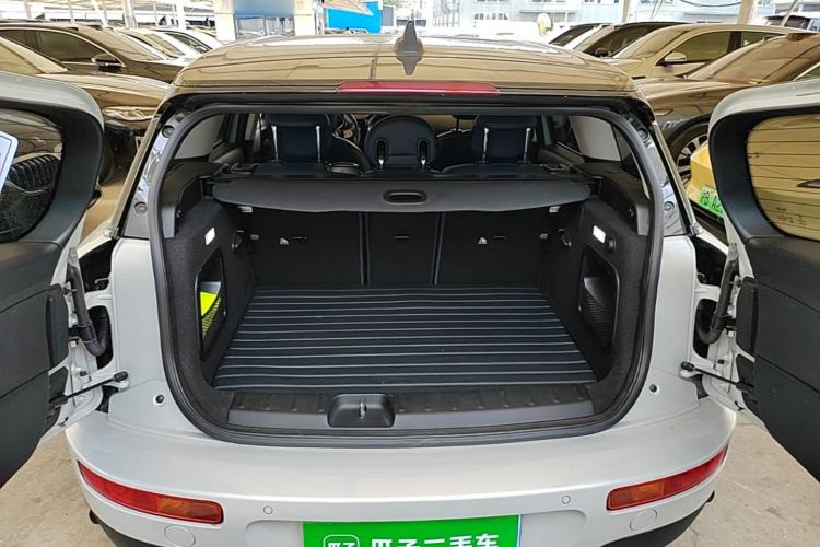 Used MINI Clubman 2023 1.5T COOPER Connoisseur Trunk