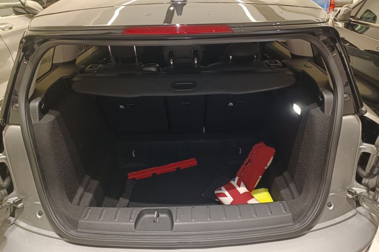 Used MINI Clubman 2023 Refresh 1.5T COOPER Connoisseur Trunk