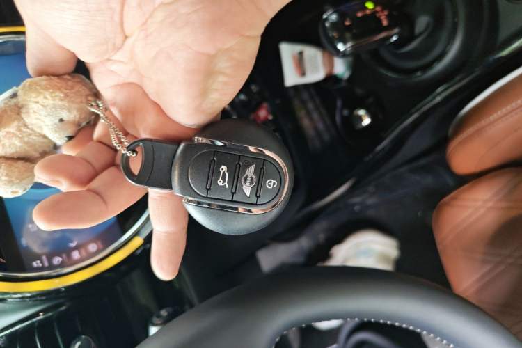 Used MINI Clubman 2023 1.5T COOPER Connoisseur Vehicle Key